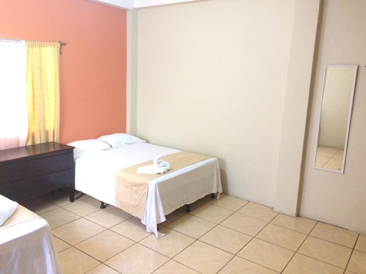 Hotel Casa Marina La Ceiba Ngoại thất bức ảnh