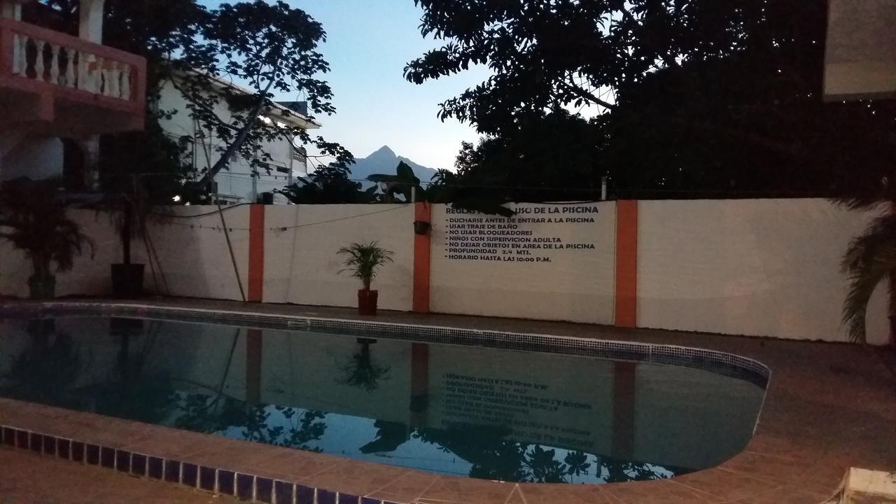 Hotel Casa Marina La Ceiba Ngoại thất bức ảnh